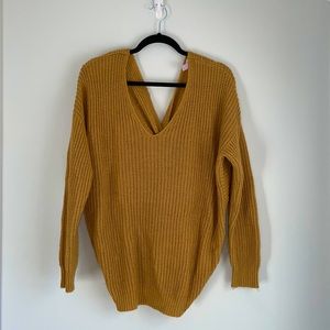 Francesca’s cross cross sweater size m